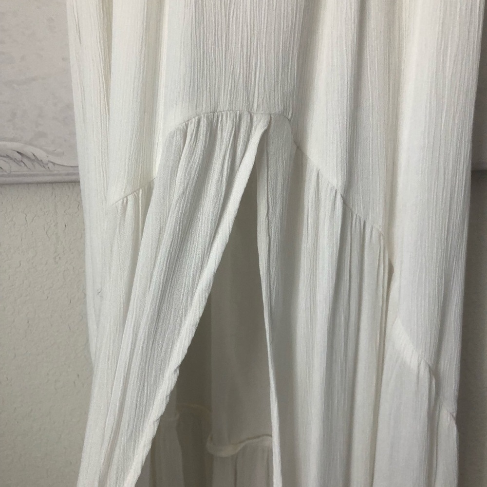 Gorgeous front slit light flowing strapless maxi - Picture 6 of 7